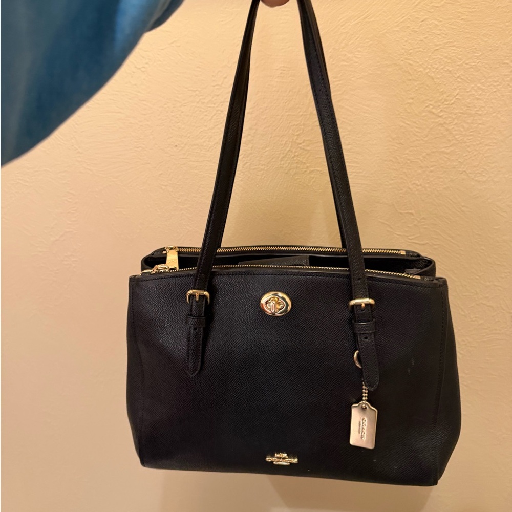 Coach Black Leather Shoulder Bag